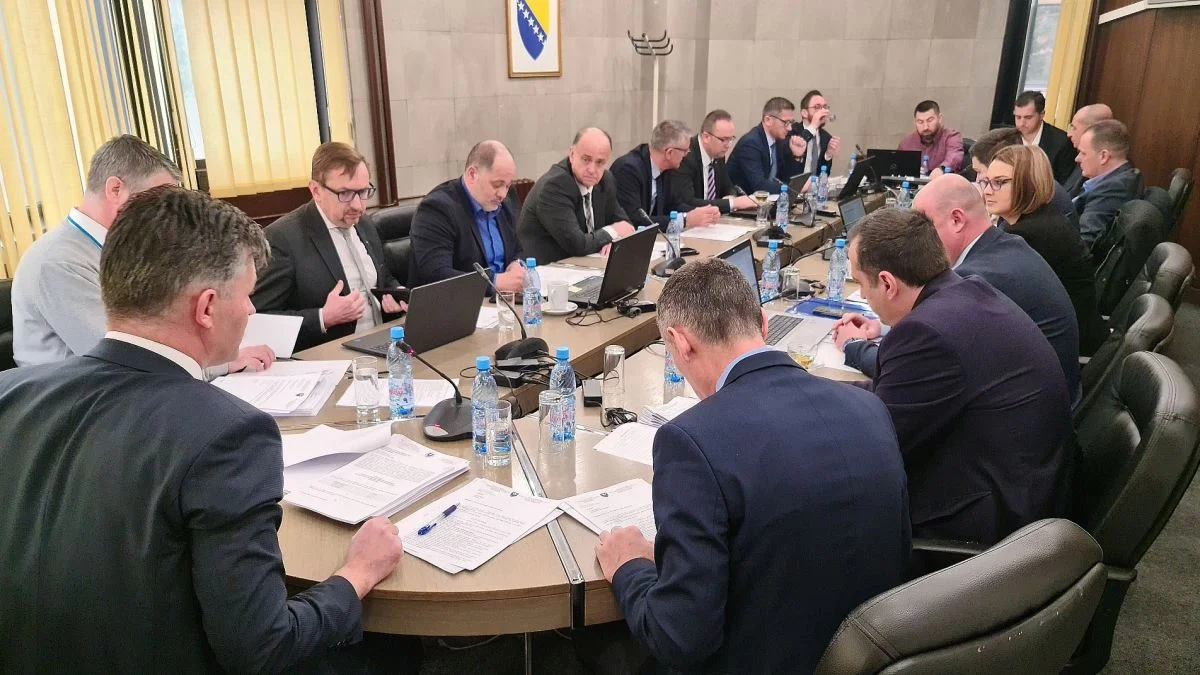 Dodatnih 700.000 KM za rekonstrukciju škola u ZDK Sjednica Vlade ZDK