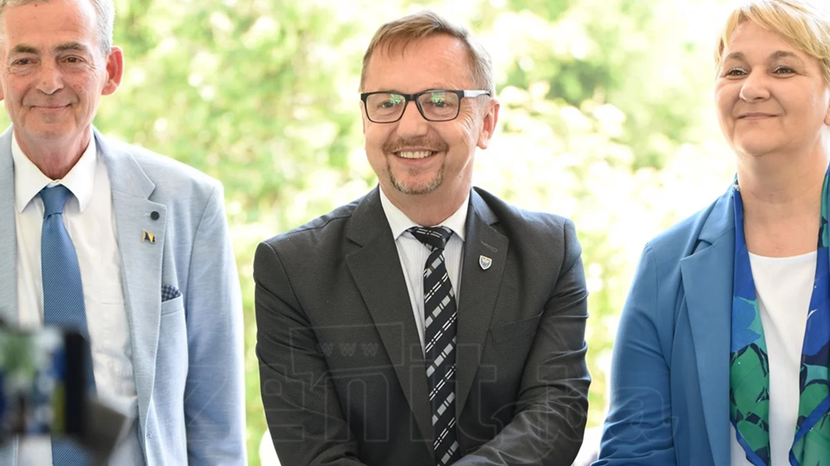 Svečanost povodom 93. rođendana Osnovne škole “Mak Dizdar” u Zenici (VIDEO+FOTO) Mak Dizdar Kozlić