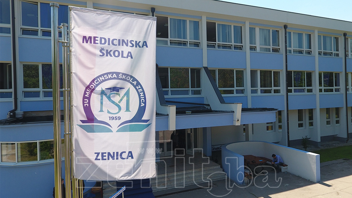 Učenici i profesori Medicinske škole Zenica učestvuju u „Utrci solidarnosti“: Donirali 2.520 KM za žene žrtve nasilja Medicinska Clanak