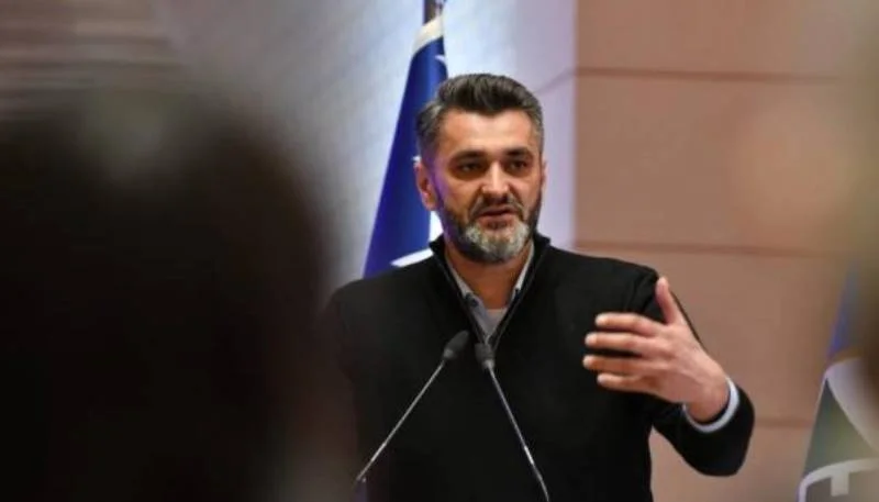 Suljagić objavio da mu Katolička crkva prijeti grobnicom: Da je ovo objavilo zvanično glasilo IZ-a, SIPA-a bi već hapsila reisa, a ambasade… Suljagić