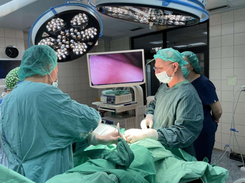 Tešanjski torakalni hirurzi uradili prvu operaciju uniport Vats biopsije