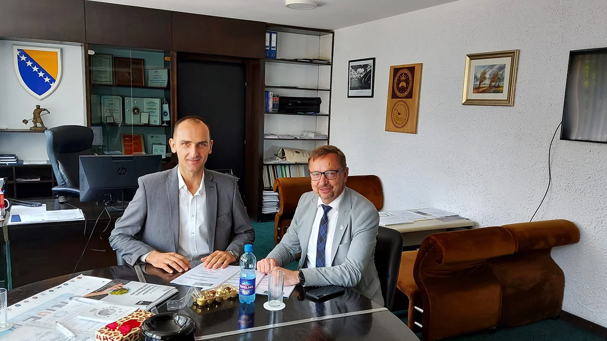 Metalurško-tehnološki fakultet UNZE dobio vrijednu donaciju za nove projekte Bikić I Kozlić Metalurgija