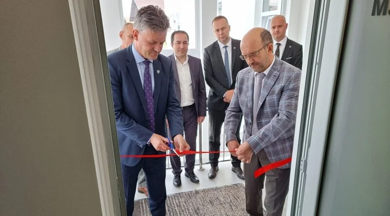 Premijer Zeničko-dobojskog kantona posjetio općine Doboj Jug i Tešanj (FOTO) Premijer Bašić ZDK