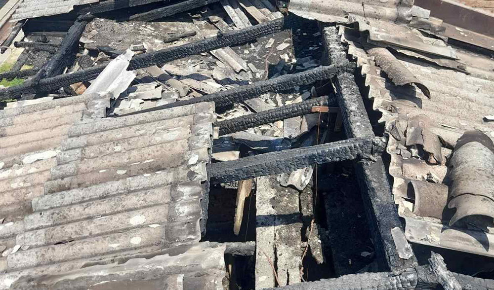Stanari zgrade čiji je krov izgorio mole za pomoć (VIDEO+FOTO)