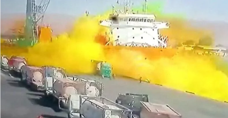 Iscurio otrovni gas u jordanskoj luci Akaba, 13 mrtvih i stotine povrijeđenih (VIDEO)