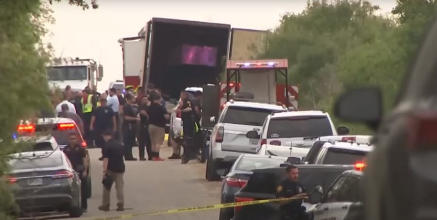 U prikolici kamiona u Teksasu nađeno 46 mrtvih migranata (VIDEO)