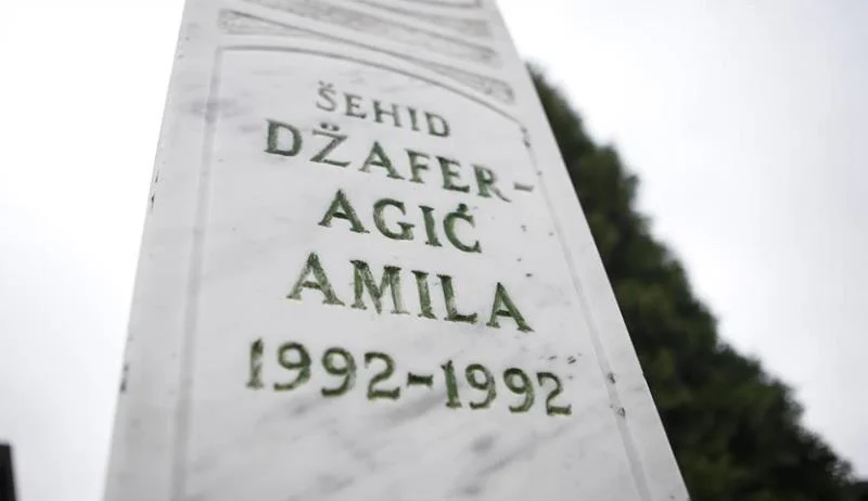 Četveromjesečna Amila ubijena pucnjem u glavu, pronađena u jami u zagrljaju majke Amila Džaferagić Biljani