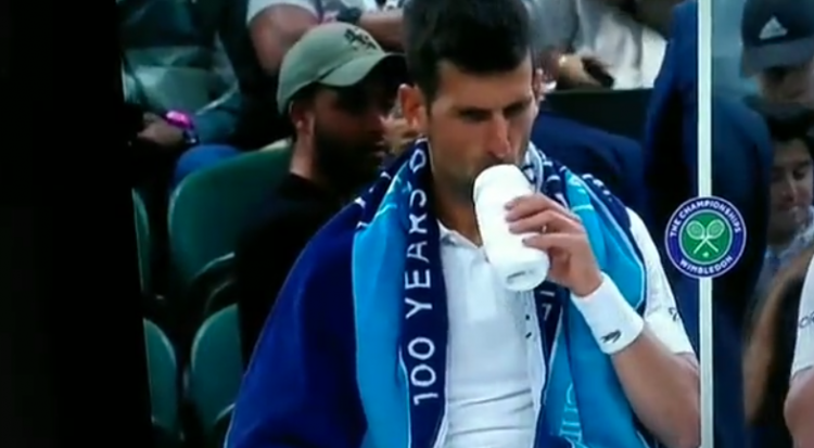 DJokovic Flasica