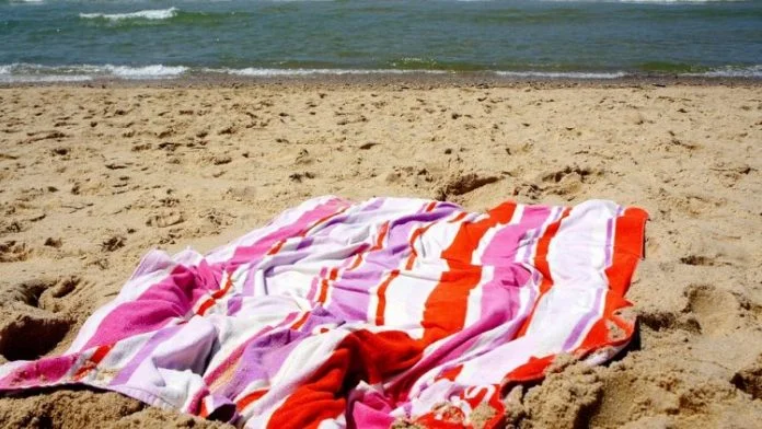 Peskir Na Plazi Ilustracija