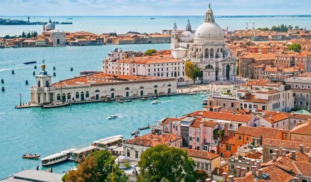 Venecija će od 2023. godine naplaćivati ulaz u grad za jednodnevne posjetioce