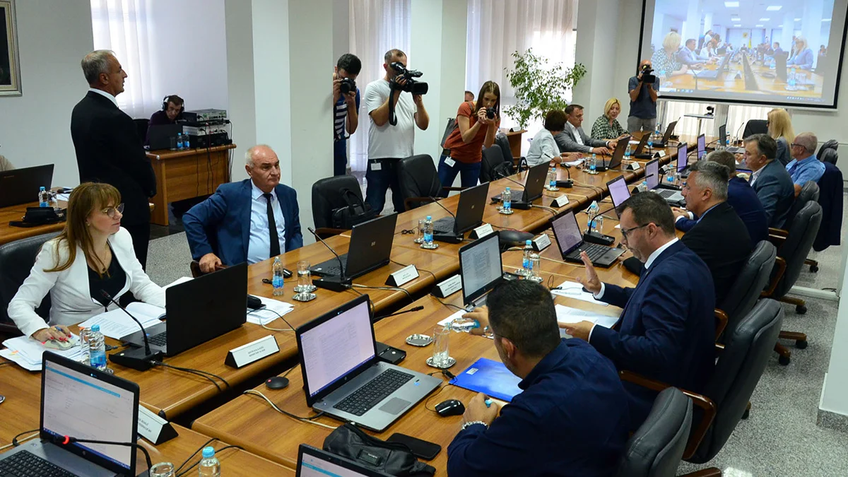 Izjednačena prava uposlenicima KPZ-a iz oblasti PIO-a sa sudskom i policijom FUP-a Vlada FBiH 22 1