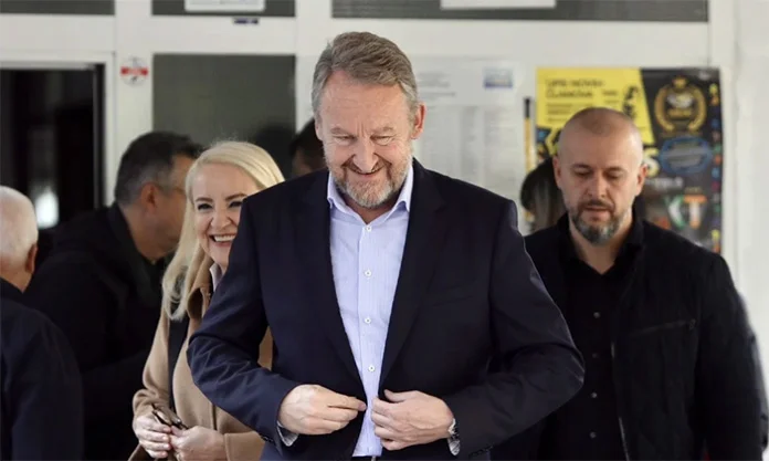 Bakir Izetbegović I Sebija