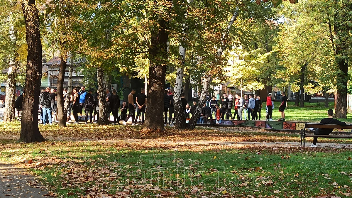 Celik Sarajevo Okupljanje Navijaca