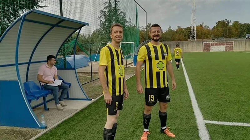 Imam i sveštenik saigrači u Kantonalnoj ligi Imam I Sveštenik