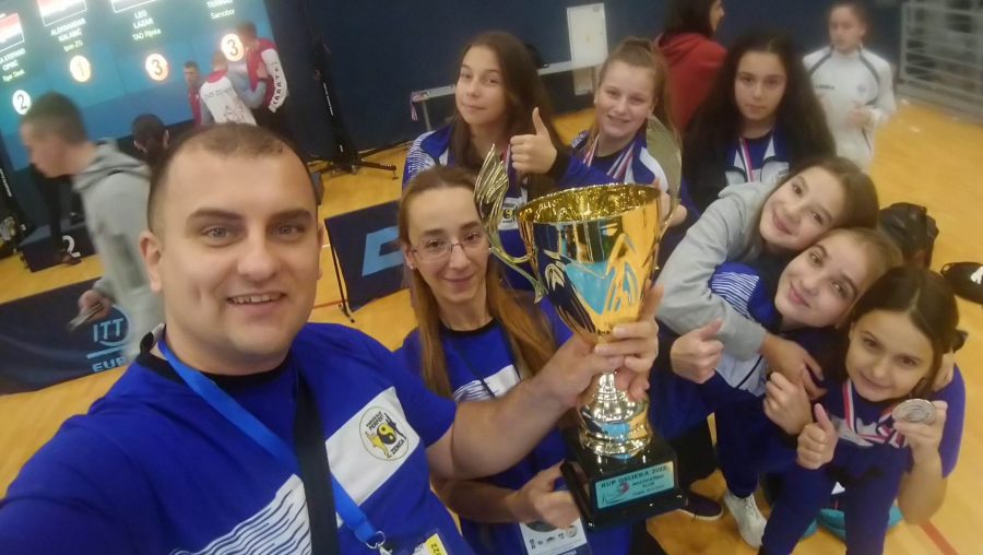 Zenički karate klub ‘Perfekt’ osvojio šest medalja u Hrvatskoj (FOTO)