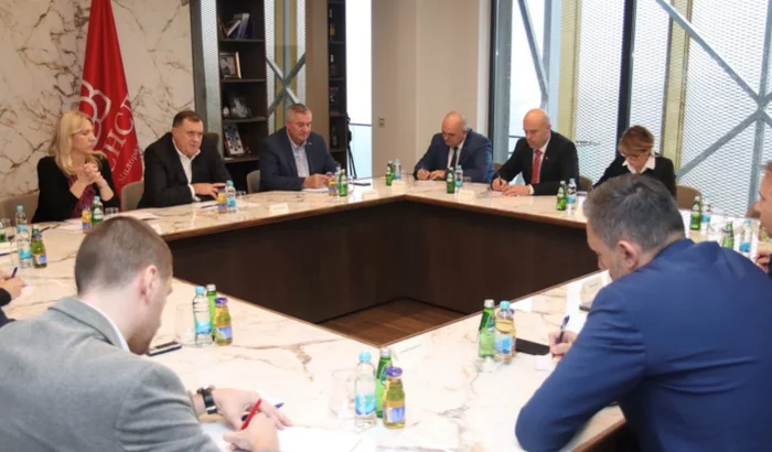 Osmorka odustala od NATO-a, a prihvatljiva im gradnja istočne interkonekcije za ruski plin? Rakijski Podrum SNSD