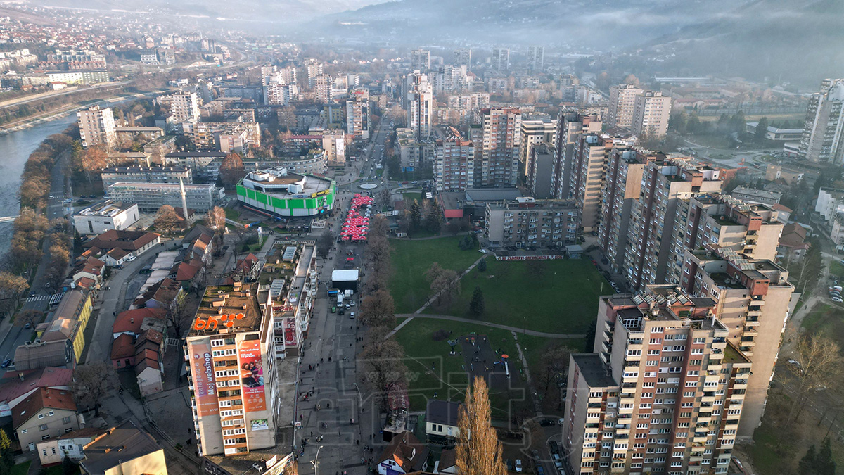 Zenica iz zraka posljednjeg dana 2022. godine (FOTO)