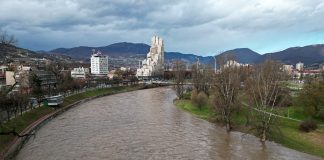 Grad Zenica Rijeka Bosna U Porastu