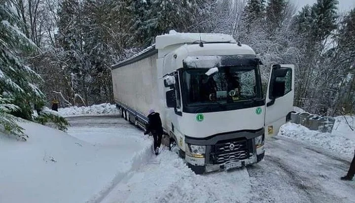 IMG 11012023 220500 (700 X 400 Pixel)