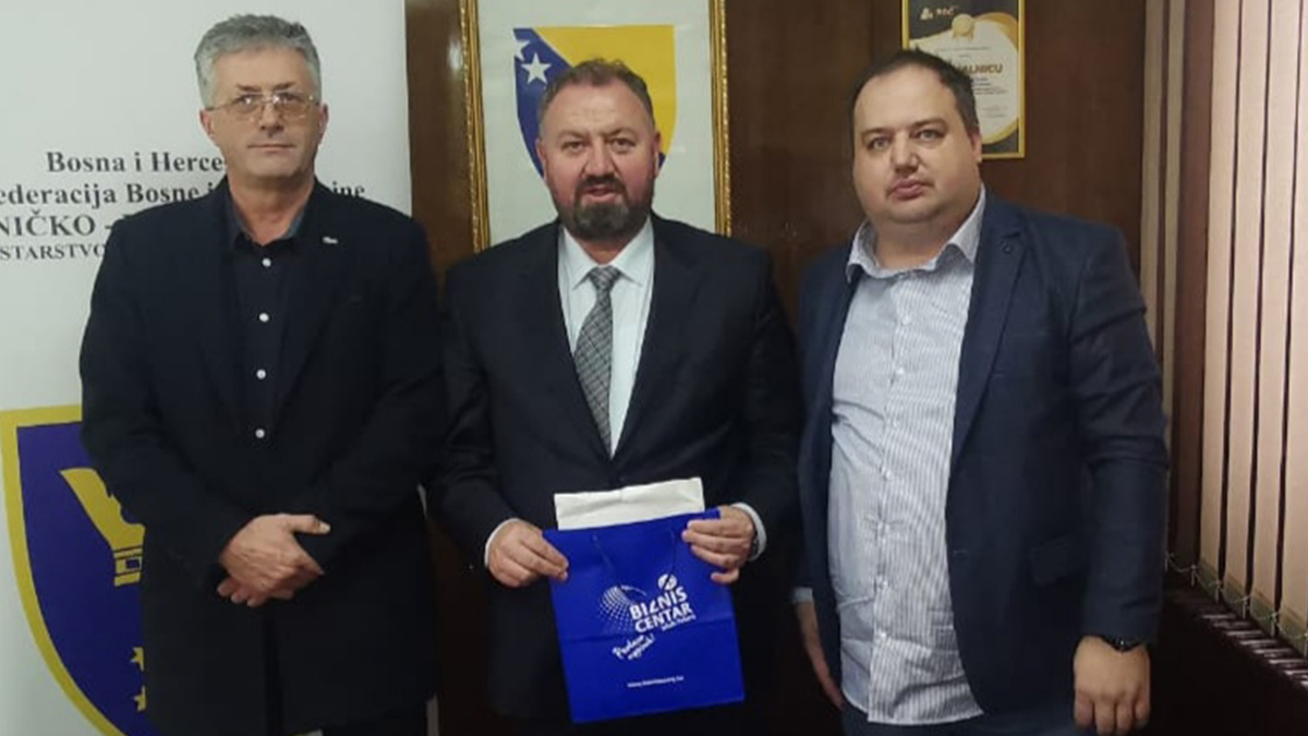 Ministar Šibonjić Razgovarao S Delegacijom Udruženja Privrednika Biznis Centar Jelah Tešanj