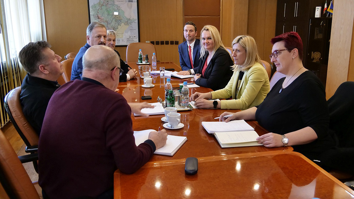 Premijerka Mehmedić Održala Konsultacije S Predstavnicima Sindikata Obrazovanja
