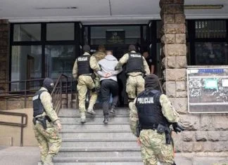 Zeničanin optužen za pokušaj ubistva, čakijom ubo u stomak muškarca Privođenje Zenica