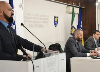 Isak: Pojednostaviti procedure dobijanja dozvola za nošenje vatrenog oružja članovima lovačkih društava