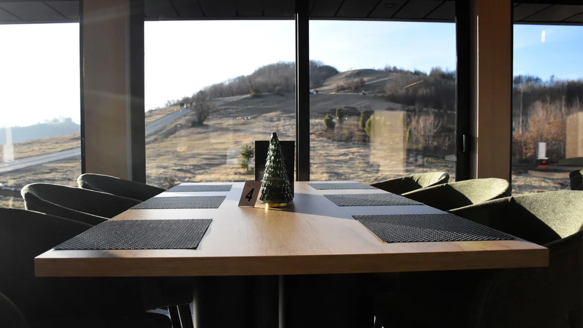 Zeničani dobili reprezentativan ugostiteljski objekat “960” na Smetovima (FOTO) Restoran 960 Smetovi