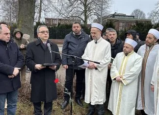 U glavnom gradu Švedske održan skup odavanja poštovanja Kur'anu U Glavnom Gradu Švedske Održan Skup Odavanja Poštovanja Kur'anu