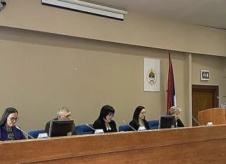 Odbijen zahtjev Bošnjaka, neustavni Zakon o nepokretnoj imovini RS-a će stupiti na snagu Vijece Naroda RS