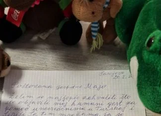 91-godišnja baka Milka poklonila igračke za djecu u Turskoj i Siriji Baka Milka