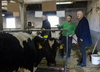 Ministar Marić posjetio farmere u Visokom (FOTO) Ministar Maric U Posjeti Visokom