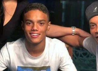 Ronaldinho Junior potpisuje za Barcelonu Ronaldinho Junior