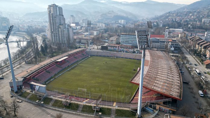 Stadion Bilino polje, Čelik