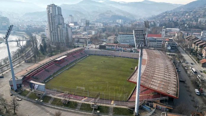 Stadion Bilino polje, Čelik