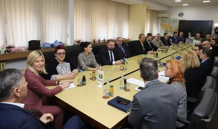 Vlada ZDK i Grad Zenica