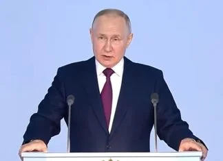 Putin: Zapad će se direktno boriti s Rusijom ako Kijevu dopusti korištenje raketa dugog dometa Vladimir Putin