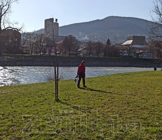 Clanovi Udruzenja Vedro Zenica U Akciji Ciscenja Smeca Na Kamberovica Polju
