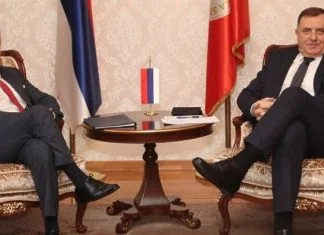 Sattler otišao Dodiku na noge čim je on rekao da “silazi” sa EU puta, usput odslušao pridike o 1. martu Johann Sattler I Milorad Dodik