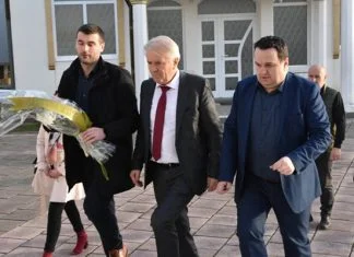 Lendo posjetio Ahmiće i poručio: Dario Kordić je bio, jeste i uvijek će biti presuđeni ratni zločinac Lendo Posjetio Ahmice