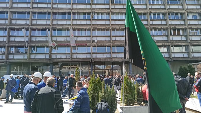 Protesti Rudara U Zenici Ispred Gradske Uprave