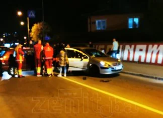 Saobraćajna nesreća kod kružnog toka na ulazu u Radakovo Saobracajna Nesreca Radakovo