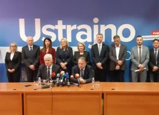 HDZ potpisao sporazume sa “Osmorkom”, najavili novu vladu FBiH do 6. aprila Sastanak Osmorke I HDZ A