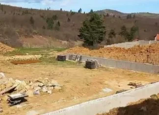 Savremeni Kompleks Za Borbe Bikova