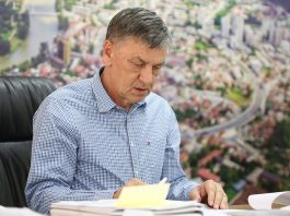 Gradonacelnik Kasumovic Potpisao Zakljucak Sa NK Celik