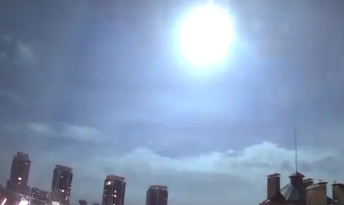 Misteriozna Svjetlost