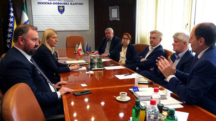 Premijerka Mehmedić I Ministar Šibonjić Razgovarali S Predstavnicima Udruženja Poslodavaca FBiH