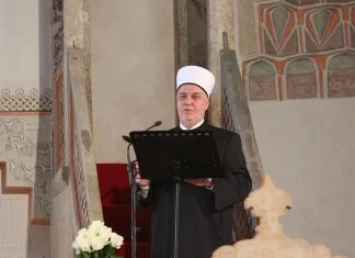 Bajramska hutba reisul-uleme: Podredimo svoje ambicije zajednici u kojoj živimo (FOTO) Reisul Ulem Kavazovic
