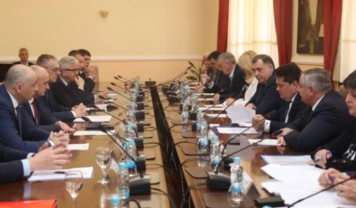 Sastanak Predstavnika Vlasti U RS U