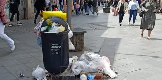 Smece U Centru Grada Zenica